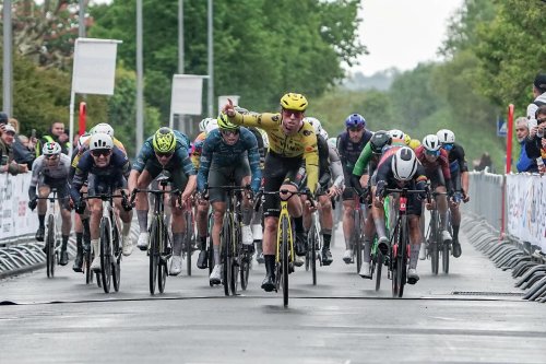 Na Flèche du Sud (2.1) jsme skončili třikrát v top 10 a získali 6 UCI bodů. V Kyjově nám patřilo 4. a 6. místo