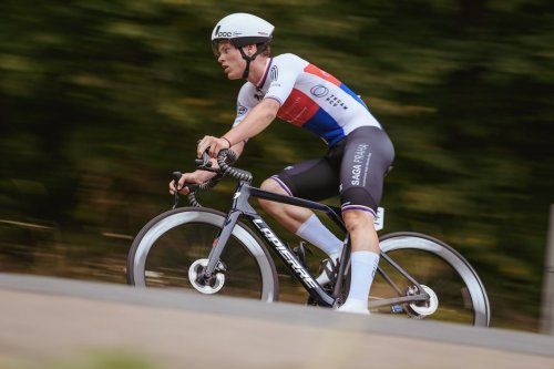 V Polsku Alan Banaszek spurtoval znovu třetí a Martin Voltr je stále ve žlutém. Matyáš Fiala oblékl po čtvrtém místě v první etapě West Bohemia Tour dres nejlepšího Čecha