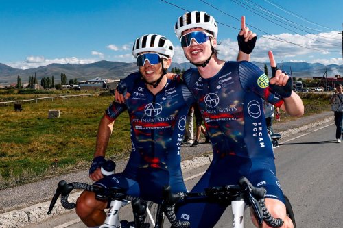 Okolo Arménie jsme vyhráli etapu, vezli dres lídra, v GC skončili čtvrtí, vyhráli týmovou soutěž a získali 28 UCI bodů. Vyhráli jsme i poslední závod ŠKODA CUP