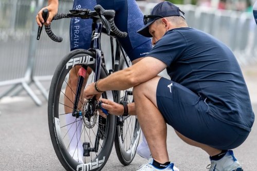 Z mistrovského týdne jsme vytěžili sto čtyřicet UCI bodů. Mezi jiným za čtyři pódiová umístění včetně jednoho titulu