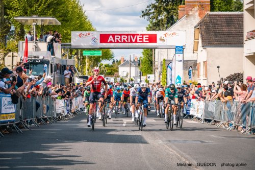 Naše sestava sdružená kolem lídra Marcela Boguslawského veze z Tour du Loir et Cher první letošní vítězství v závodě UCI!