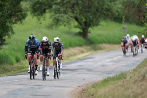 Na Flèche du Sud (2.1) jsme skončili třikrát v top 10 a získali 6 UCI bodů. V Kyjově nám patřilo 4. a 6. místo