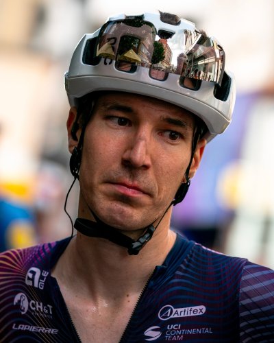 ATT Investments zviditelnili především Michal Schuran ziskem vrchařského dresu a Márton Dina dojíždějící na Pustevny v elitní společnosti top světových cyklistů