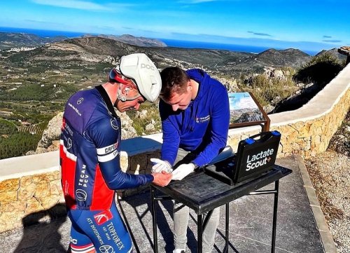 Cyklisté Topforex ATT Investments najezdili ve Španělsku 1700 kilometrů