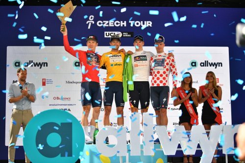 Při Czech Tour třikrát v etapách v top 10. Po smolné druhé etapě Pekala 14. v GC. Monti 5. v U23 a tým nejlepší z Conti na 6. místě