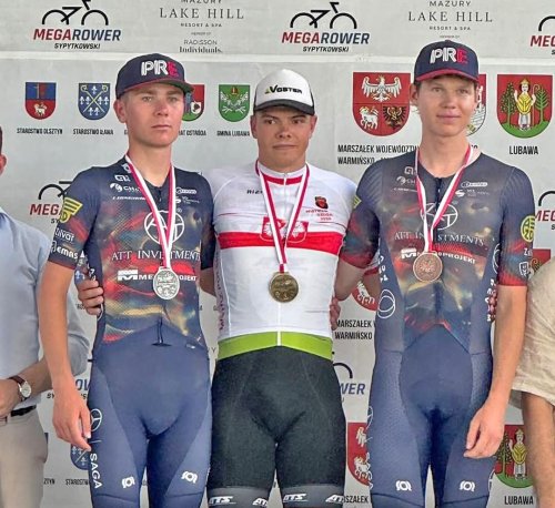 Z národních šampionátů jsme vytěžili především prvenství Alberta Montiho v časovce MU a další tři pódiová umístění polských závodníků. V Europe Tour jsme aktuálně druzí nejlepší