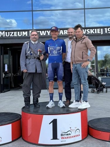I poslední etapu Bitwy Warszawske vyhrál Marceli Boguslawski. V konečném pořadí nám patří první dvě místa v pořadí Martin Voltr a Alan Banaszek