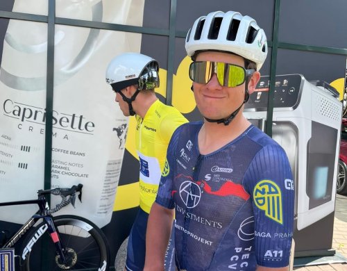 Dominik Neuman za výrazného přispění Alana Banaszeka vyhrál první etapu Tour of Szeklerland a je průběžným lídrem závodu