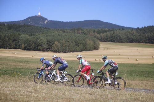 Při Czech Tour třikrát v etapách v top 10. Po smolné druhé etapě Pekala 14. v GC. Monti 5. v U23 a tým nejlepší z Conti na 6. místě