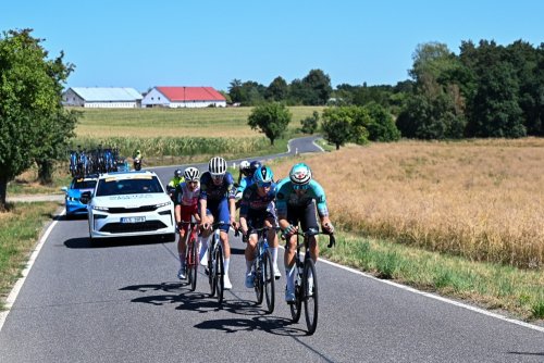Při Czech Tour třikrát v etapách v top 10. Po smolné druhé etapě Pekala 14. v GC. Monti 5. v U23 a tým nejlepší z Conti na 6. místě