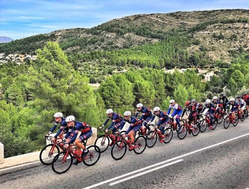Cyklisté Topforex ATT Investments najezdili ve Španělsku 1700 kilometrů