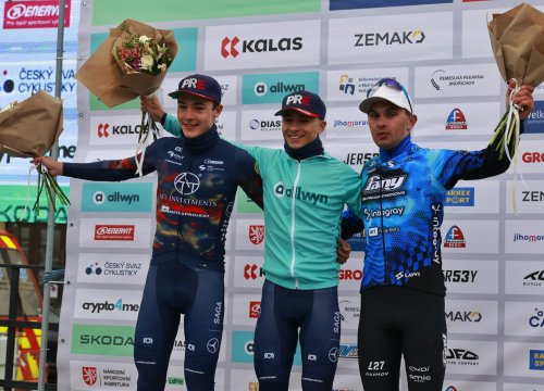 Naprosto nevídaná dominance našeho týmu na prvním závodě ŠKODA CUP ve Velké Bíteši. Obsadili jsme první a třetí místo a mezi prvním dvanácti jsme měli osm jezdců