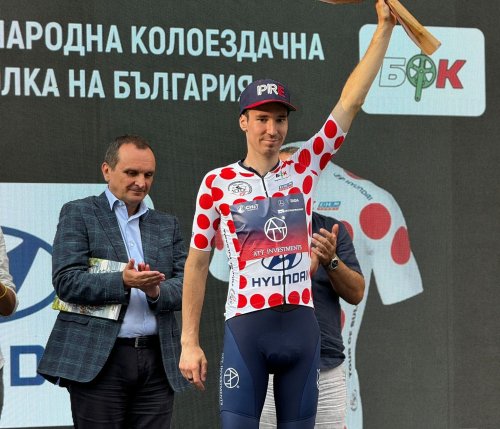 Po pobytu v celodenním úniku a následném čtyřicetikilometrovém sólu vítězí s víc jak dvouminutovým náskokem Jakub Otruba!