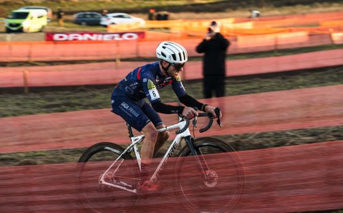 Jakub Říman se po vážném zranění vrátil na cyklokrosové tratě a o víkendu zaznamenal své první vítězství v našem dresu