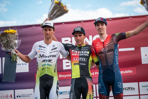 Dalších padesát jedna UCI bodů získali cyklisté ATT Investments na třech víkendových závodech. Nejpilnějším sběratelem byl Márton Dina