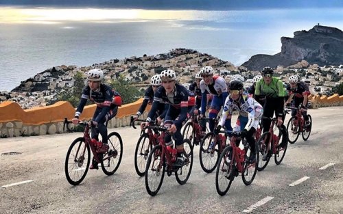 Cyklisté Topforex ATT Investments najezdili ve Španělsku 1700 kilometrů