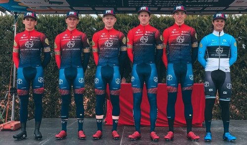 V chorvatském Umagu Pavel Kelemen na osmém místě. Druhá skupina startuje o víkendu na etapovém závodě na řeckém Rhodosu